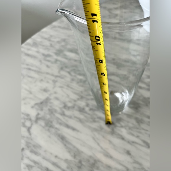 Nice Modern Large BELVEDERE Vodka Glass Pouring Pitcher 10 3/4” Approx - Picture 2 of 6